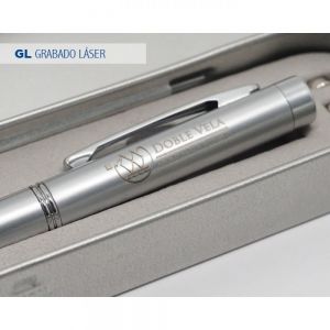 PLUMA C/ LUZ Y LASER personalizada