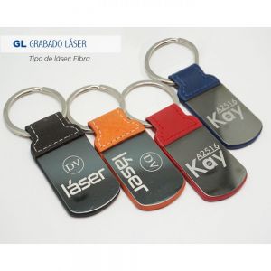 LLAVERO DE CURPIEL KAY personalizada