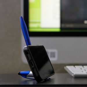 BOLIGRAFO PORTA CELULAR Y TOUCH personalizada