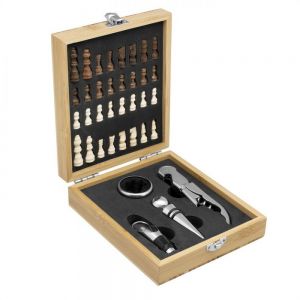 SET DE VINOS CON JUEGO DE AJEDREZ 